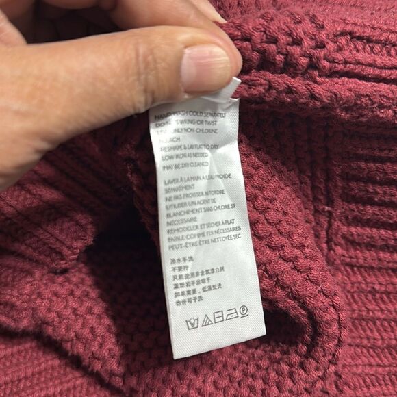Free People Dream Cable Chunky Knit Crewneck Sweater in Cabernet Size XS - Picture 5 of 6